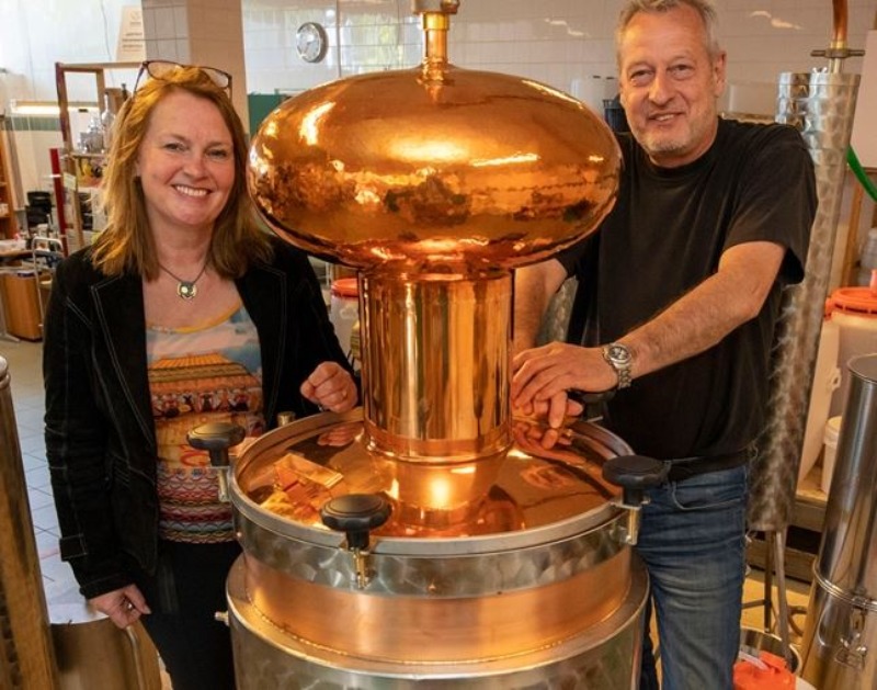 Un-Bee-Lievable Distillers Tour 