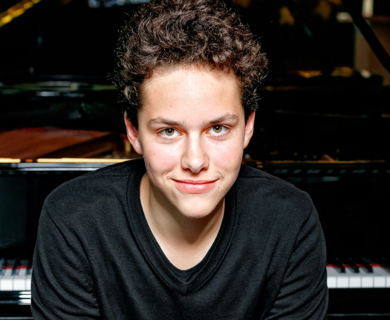 Nikola Meeuwsen - piano