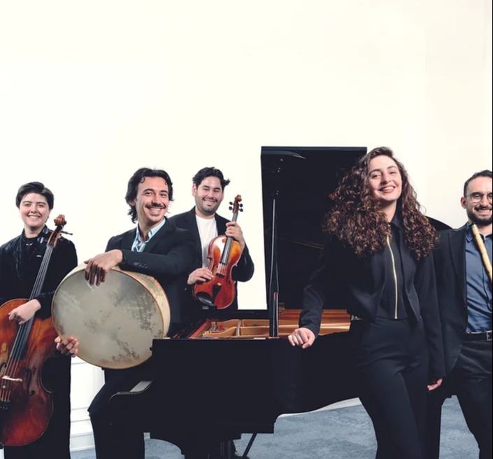 Fabrieklassiek | East meets West: Turkish and Viennese Elegance