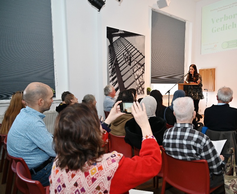 POËZIEWEEK | VERBORGEN GEDICHTEN