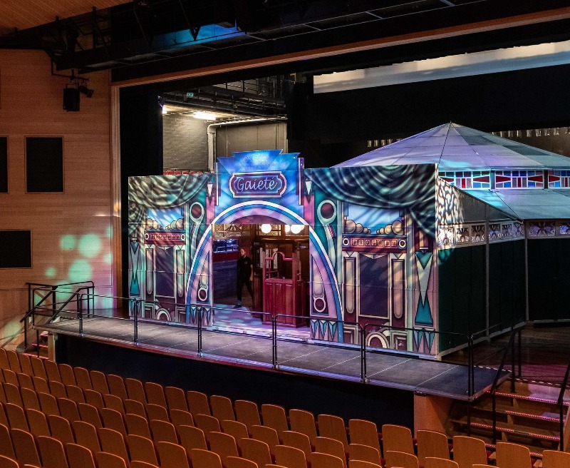 SPIEGELTENT AAN DE SCHIE 