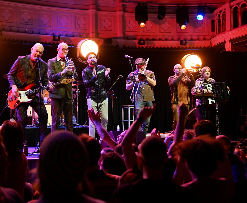 Verueño wereldmuziekfestival | Troubadourt Sdam